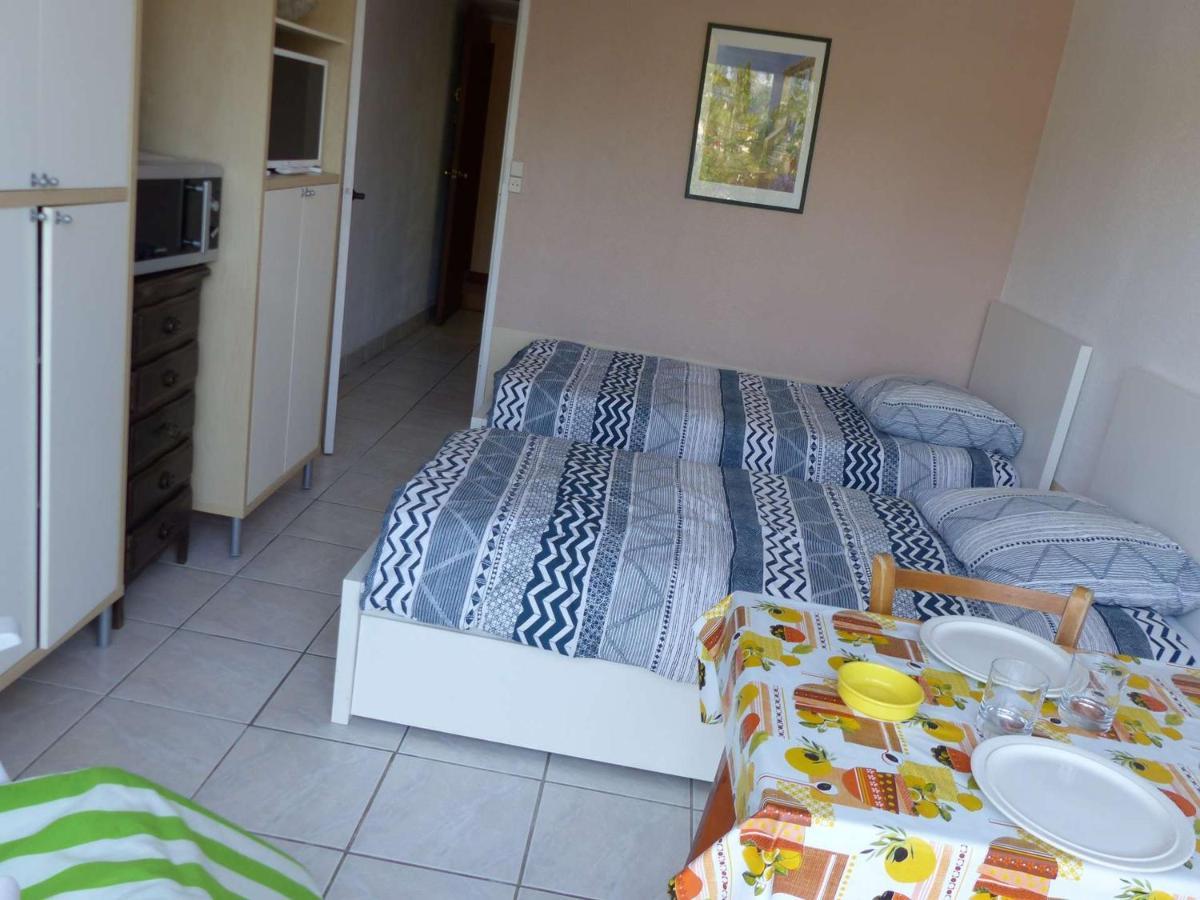 Studio Cosy Avec Tv Et Cuisine Equipee, Bord De Mer Le Lavandou - Fr-1-308-34 Εξωτερικό φωτογραφία